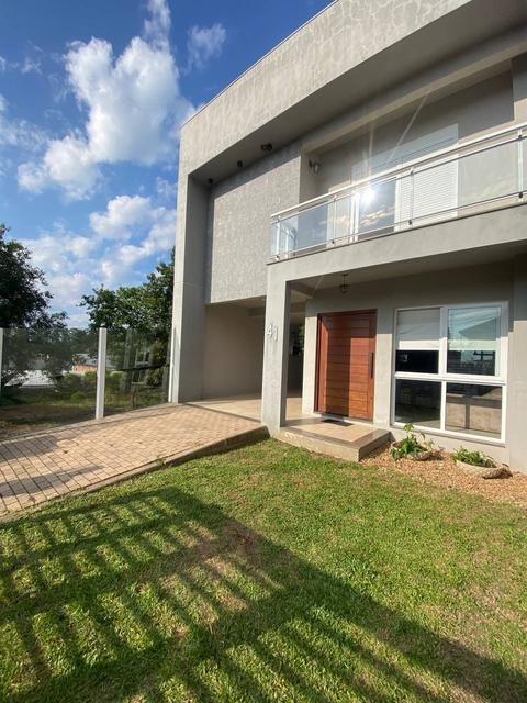 Sobrado à venda em Pareci Novo, Centro, com 3 quartos, com 133.56 m²