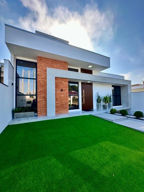 Casa à venda em Montenegro, SENAI, com 3 quartos, com 200 m²